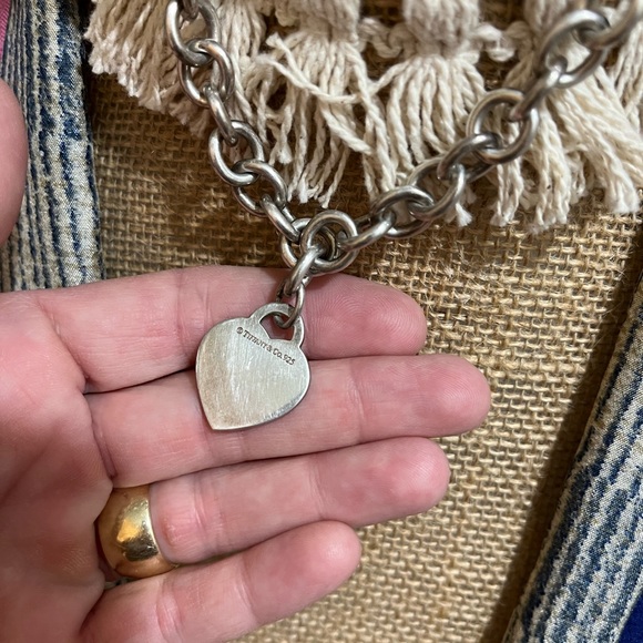 Tiffany & Co - Picture 2 of 7